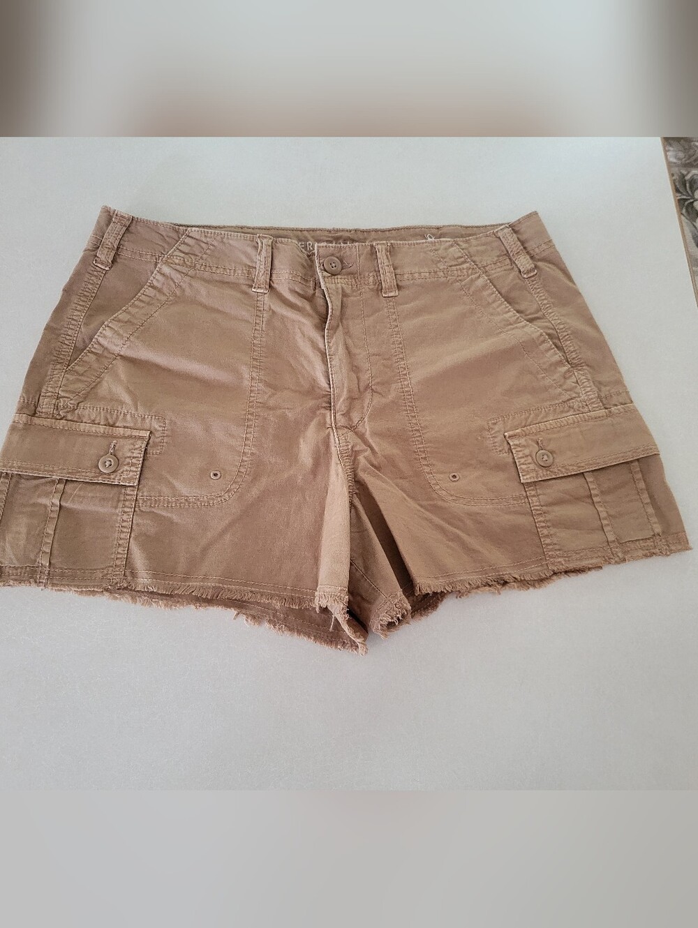 American Eagle Outfitters' 90s Cargo Shorts